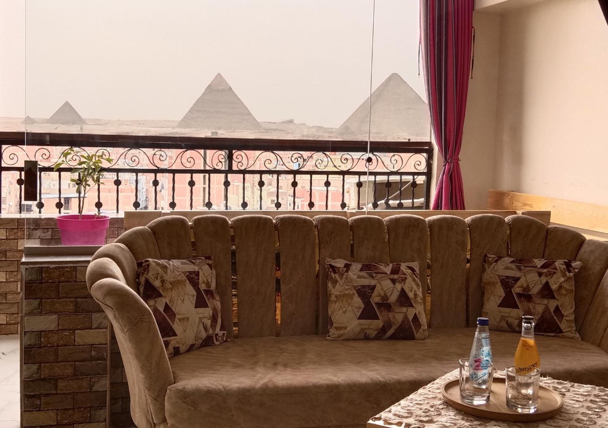 Giza Pyramids View Guest House Kafret el-Gabal Eksteriør billede