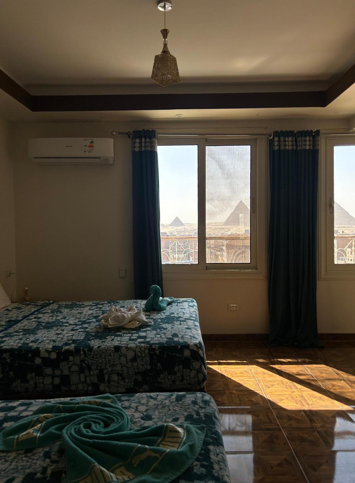 Giza Pyramids View Guest House Kafret el-Gabal Eksteriør billede